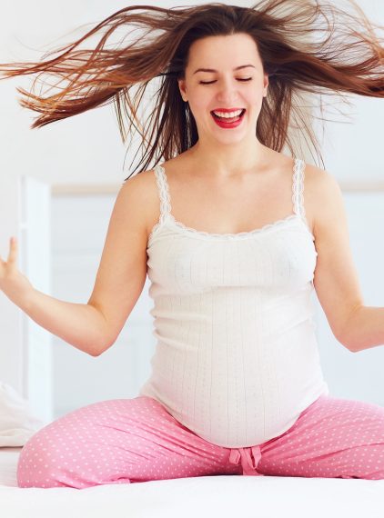 Jak dbać o włosy w ciąży?