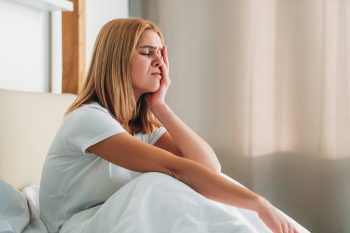 Niedoczynność tarczycy. Jak wyglądają objawy?