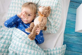 Białaczka wieku dziecięcego – typy, czynniki ryzyka i objawy