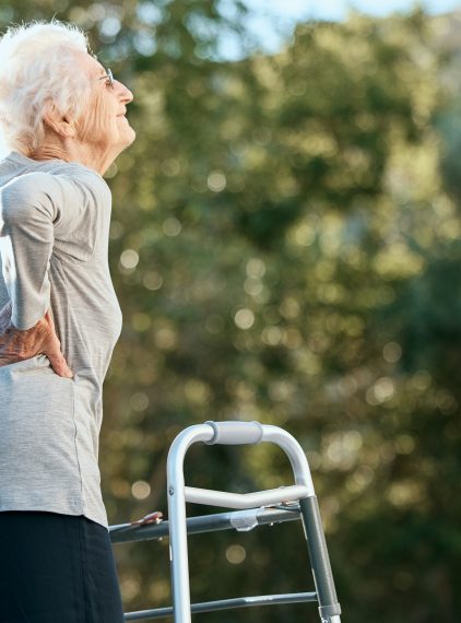 Osteoporoza. Jakie daje objawy?