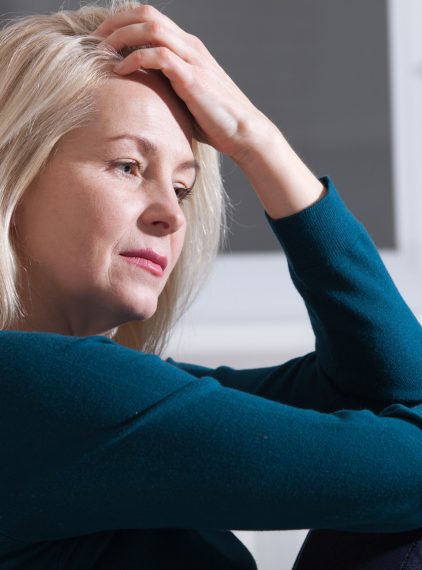 Hormonalna terapia zastępcza – kiedy warto ją rozważyć?