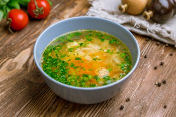 Kiszonki i rosół, czyli kilka słów o diecie GAPS