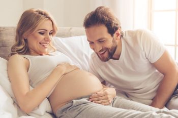 Relaksyna – dlaczego jest tak ważna w ciąży?