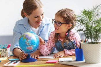 Dwujęzyczność – jak wpływa na rozwój dziecka?