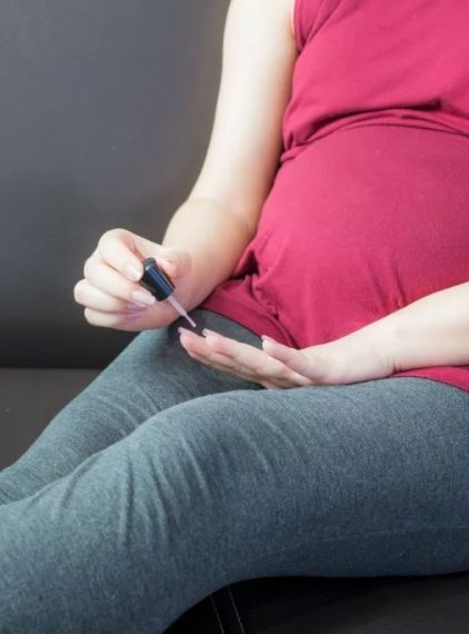 Ciąża a malowanie paznokci
