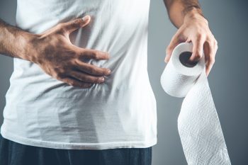 Jakie są objawy choroby Leśniowskiego-Crohna?