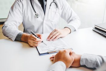 Rak prącia – czym się objawia i jak go leczyć?