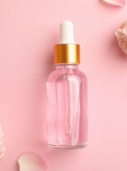 Olejek różany – czym się cechuje i jakie ma zastosowanie?