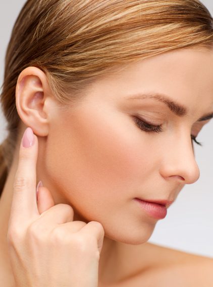 Jak prawidłowo czyścić uszy?