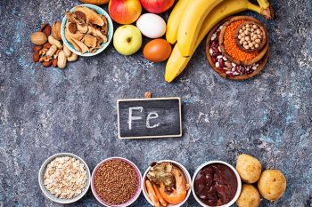Dieta w anemii. Jak uzupełnić niedobory żelaza?
