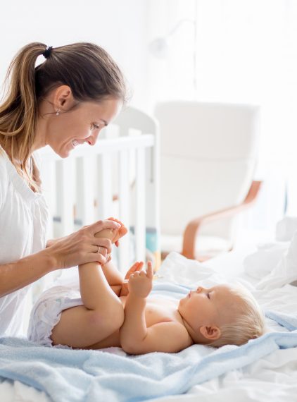 Pieluszkowe zapalenie skóry. Czy występuje tylko u niemowląt?