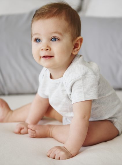 Kiedy dziecko zaczyna siadać?