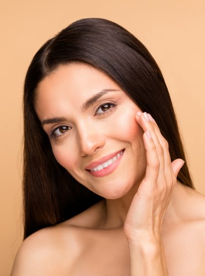 Kwas migdałowy – dlaczego warto włączyć go do swojej rutyny pielęgnacyjnej?