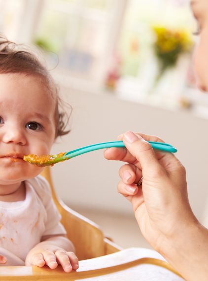 Sposoby na małego niejadka. Co robić, gdy niemowlę nie chce jeść?