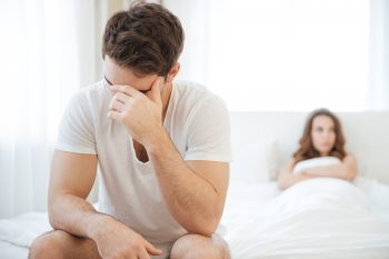 Jak pomóc partnerowi, który ma problemy z erekcją?