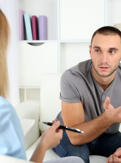 Dorosły u logopedy – kiedy udać się na wizytę?