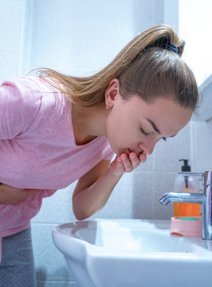 Odwodnienie izotoniczne – czym jest? Charakterystyczne objawy i zalecenia