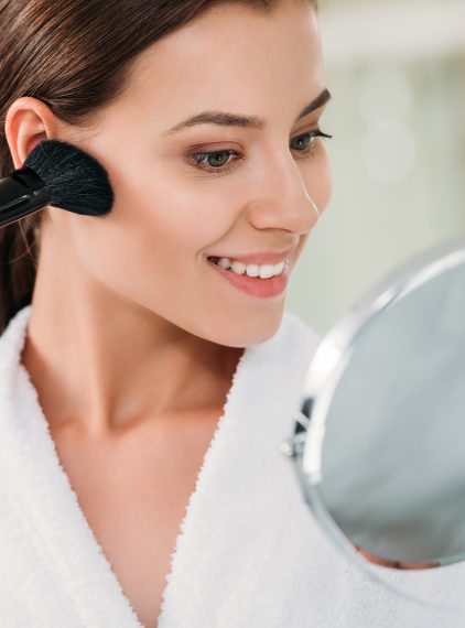 Efekt opalenizny w makijażu – jak go uzyskać?