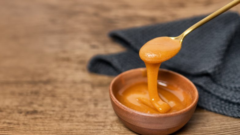 Miód manuka nie tylko na gardło. Jak wykorzystać go w kuchni i pielęgnacji?