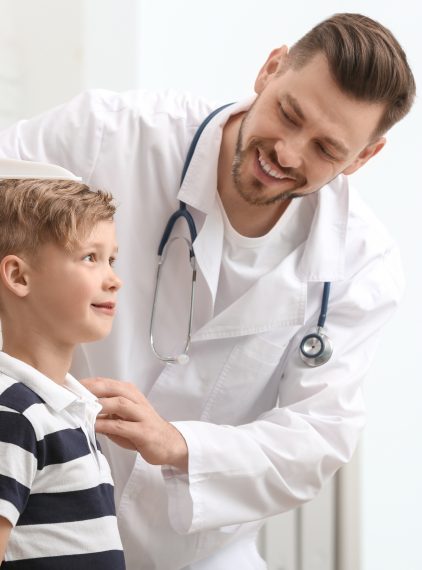 Nadmierny wzrost a gigantyzm u dzieci – przyczyny i objawy