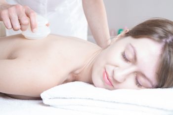 Stawianie baniek. Jak stawiać bańki chińskie?