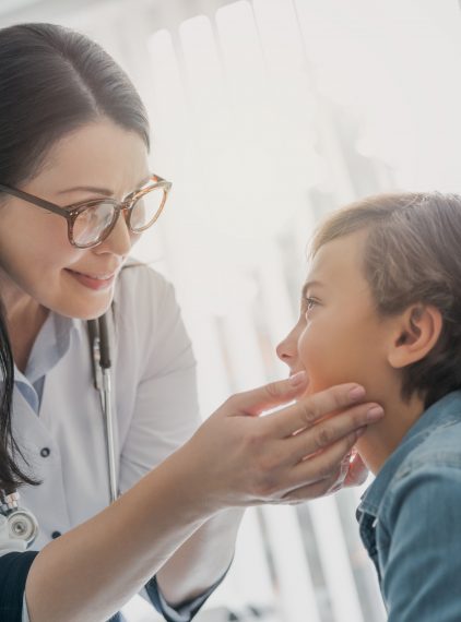 Niedoczynność tarczycy u dzieci. Jak się objawia?