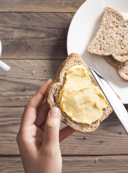 Margaryna czy masło na cholesterol – co jest zdrowsze?