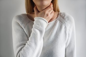 Dlaczego po przebytej intubacji boli gardło?