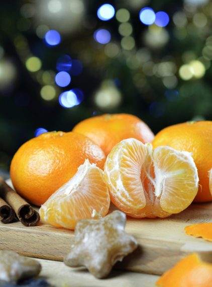 Ile kilokalorii mają mandarynki?