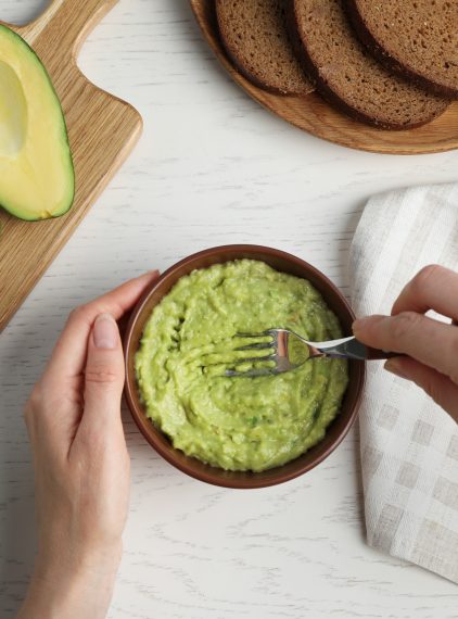 Dieta przy hipercholesterolemii – na czym polega? Przykładowy jadłospis i przepisy