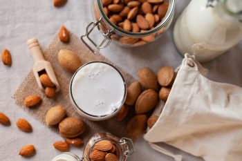 Wapń na diecie wegańskiej. Czy trzeba go suplementować?