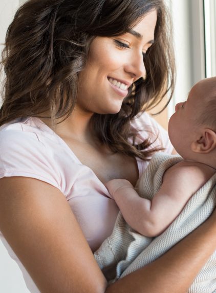 Prawa kobiety karmiącej. Co warto wiedzieć?