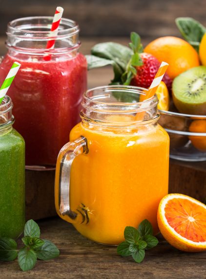 Regularne picie soków owocowych – wpływ na zdrowie