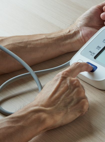 Jak działa ciśnieniomierz? Budowa i zasady działania