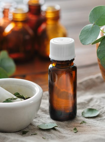 Na czym polega aromaterapia? Jak się ją stosuje?