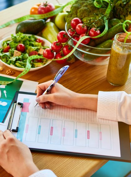 Zapotrzebowanie na energię – ile kcal powinniśmy zjadać?