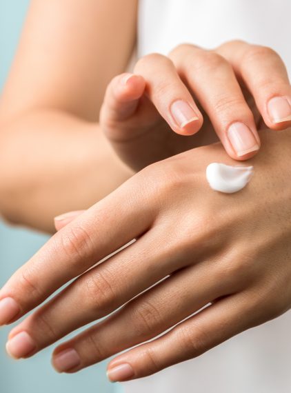 Dermokosmetyki – czym są i jak działają?