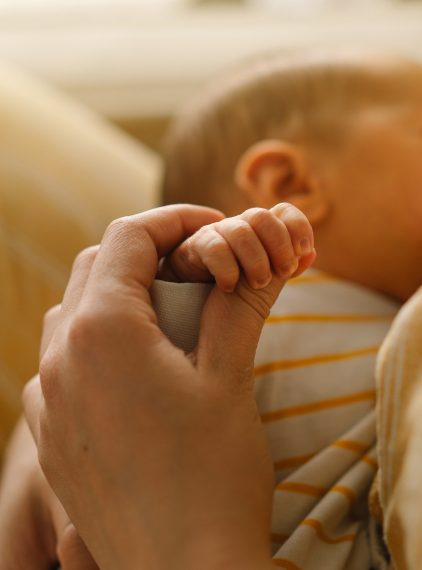 Hiperlaktacja – na czym polega zespół nadprodukcji pokarmu?