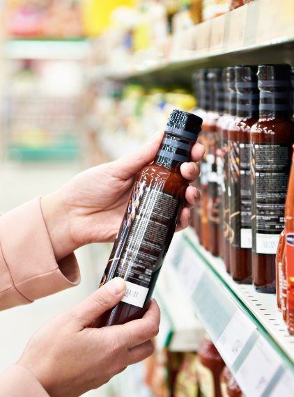 Etykiety na produktach żywnościowych – jak je odczytywać?