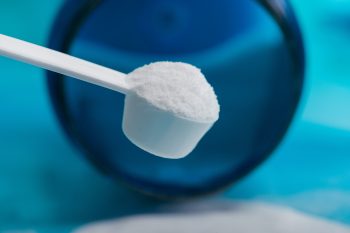 Węglan amonu (E503). Czy ma wpływ na zdrowie?