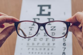 Krótkowzroczność – jak można jej zapobiegać?