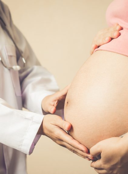 Pęknięcie krocza w trakcie porodu – jak mu zapobiec?