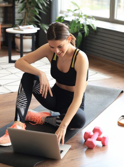 Jak zacząć ćwiczyć? Bezpieczne sposoby na podniesienie aktywności