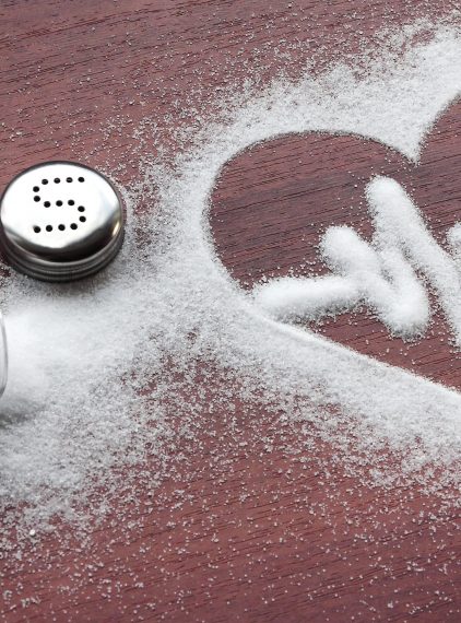 Jak ograniczyć sól w diecie?