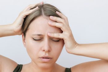 Żelazo. Jak objawia się nadmiar i niedobór? Jakie produkty są bogate w żelazo?