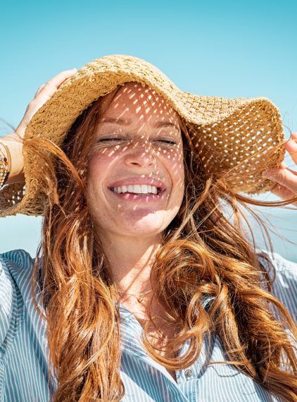 Promieniowanie UV – co to jest? Rodzaje, szkodliwość i wpływ na skórę