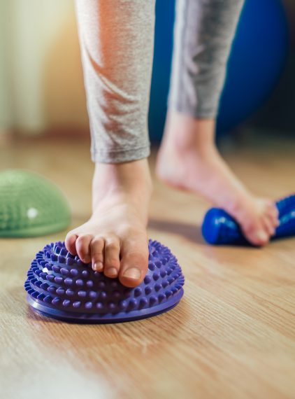 Płaskostopie. Jakie ćwiczenia mogą pomóc?