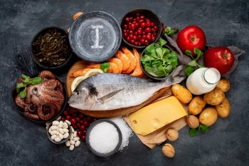 Jod – właściwości, dawkowanie i skutki niedoboru pierwiastka jodu