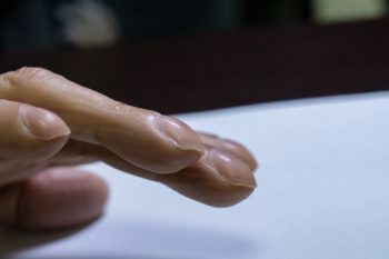 Palce pałeczkowate – o czym mogą świadczyć?