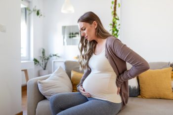 Ból krocza w ciąży. Jak go złagodzić?